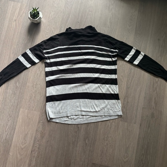 Ann Taylor Black & Grey Striped Cowl Neck Wool Sweater - Picture 12 of 13